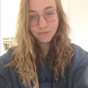 Meet your Posher, Cassy